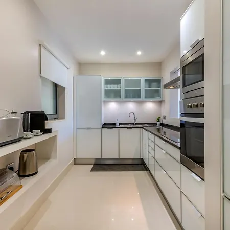 Pine Hills Diadema By Interhome Διαμέρισμα *