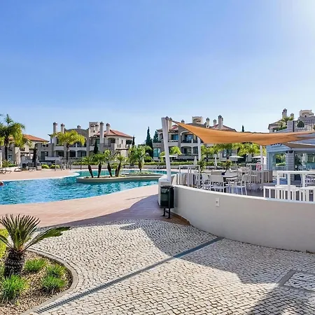Pine Hills Diadema By Interhome Apartmán *